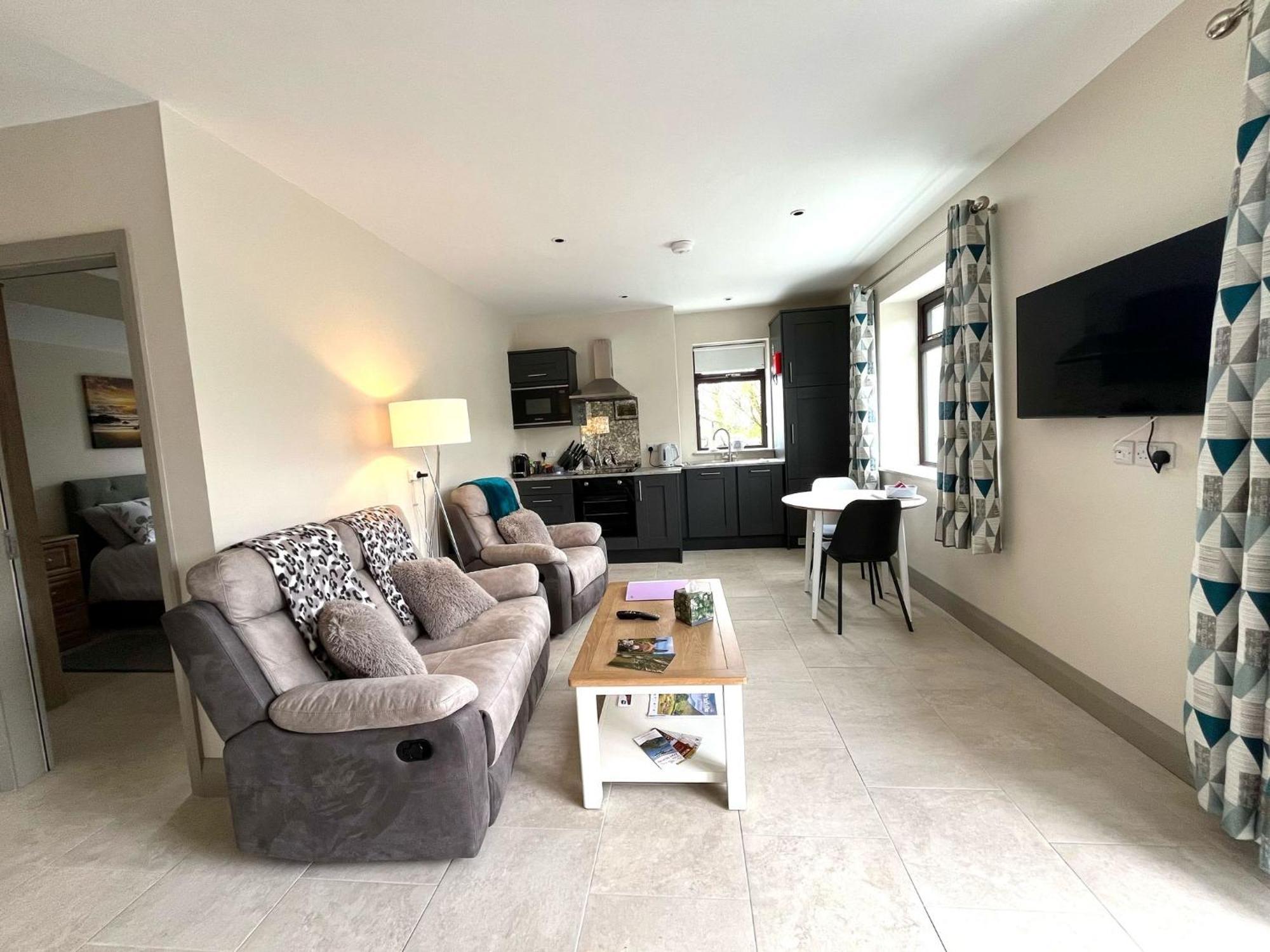 Tigh Fitz Apartments - Inis Mor, Aran Island Bagian luar foto