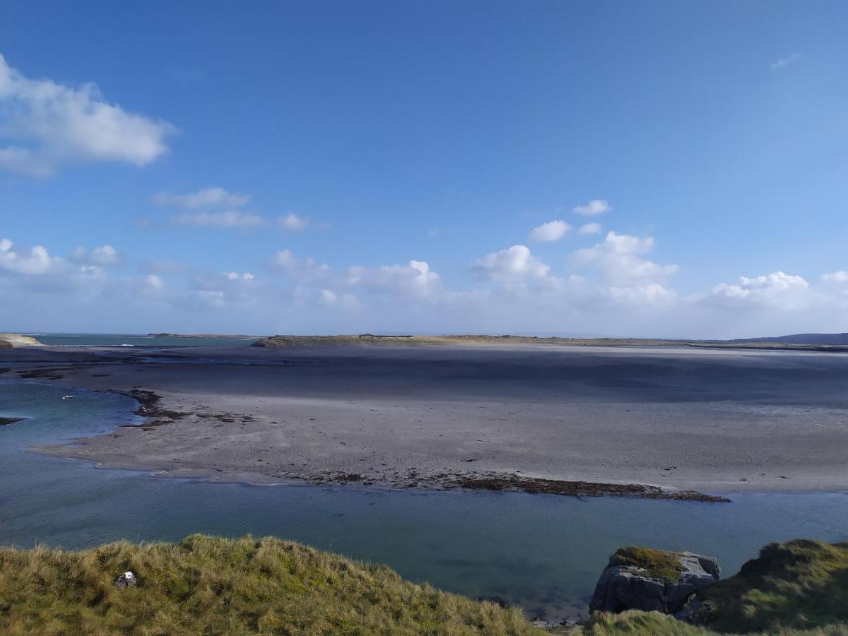 Tigh Fitz Apartments - Inis Mor, Aran Island Bagian luar foto